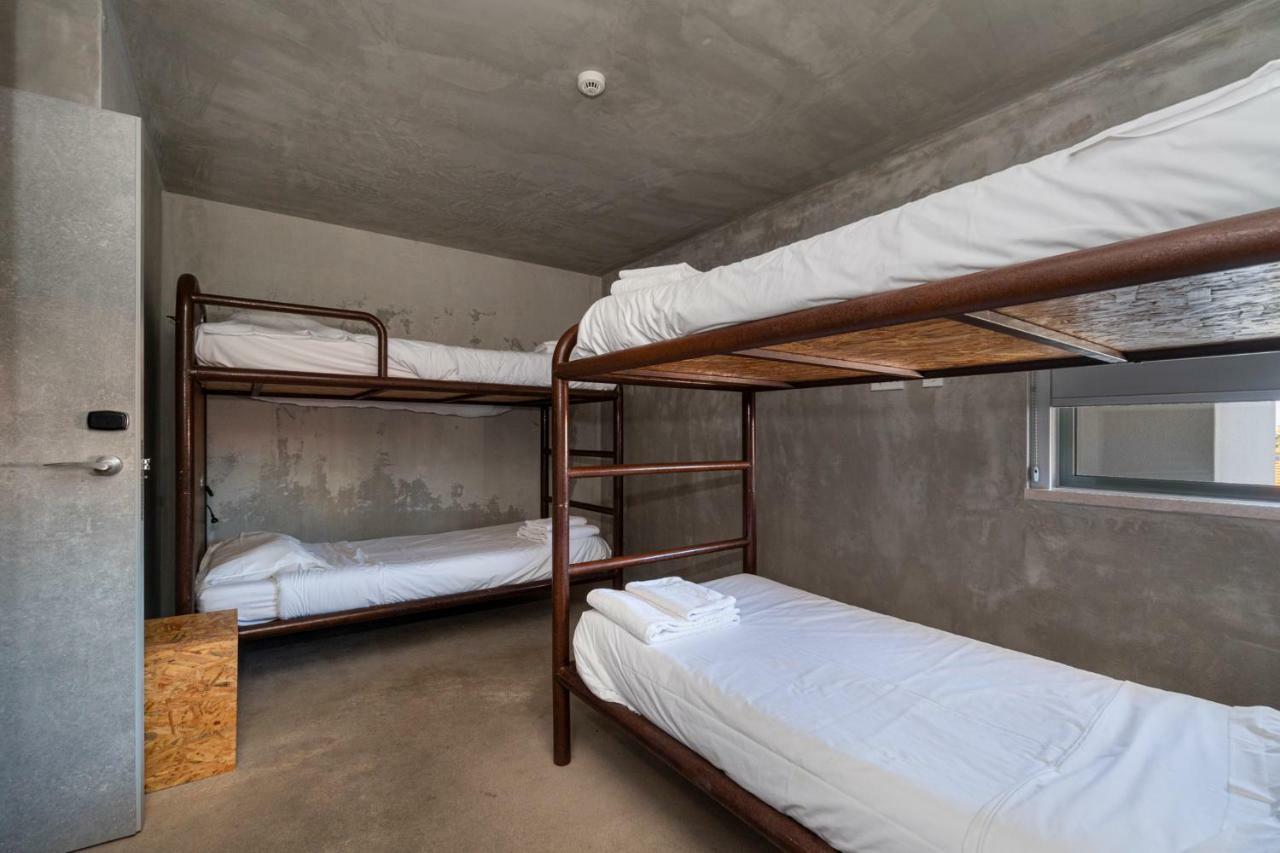 N1 Hostel Apartments And Suites Santarém Екстериор снимка